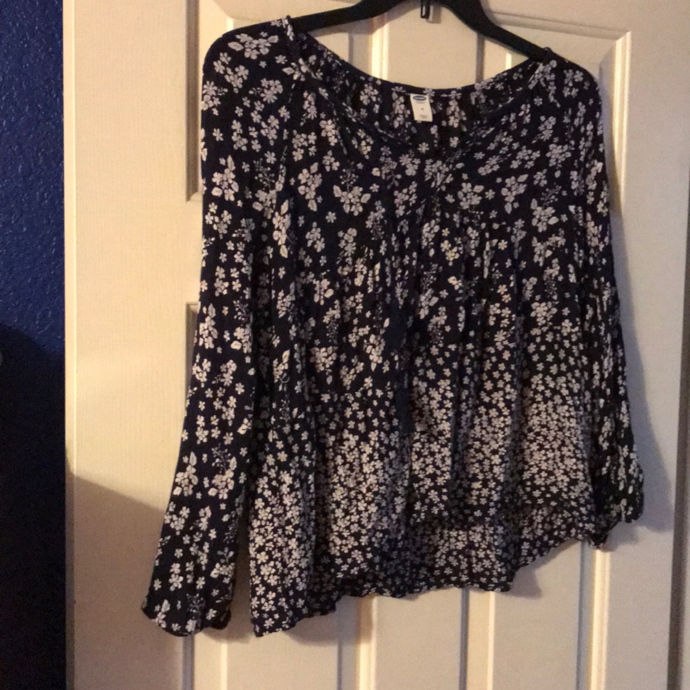 Old navy shirt